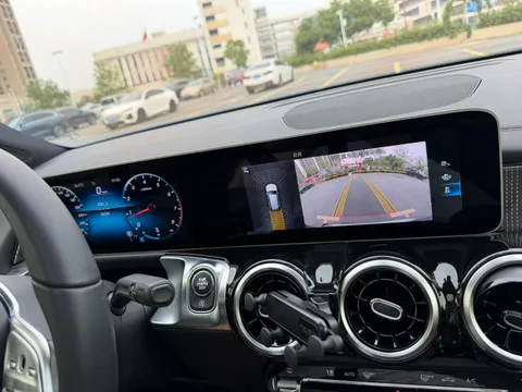 Mercedes-Benz Mercedes-Benz GLB