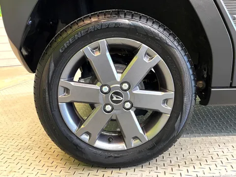 Daihatsu Taft