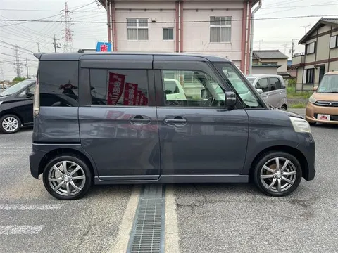 Suzuki Spacia Custom