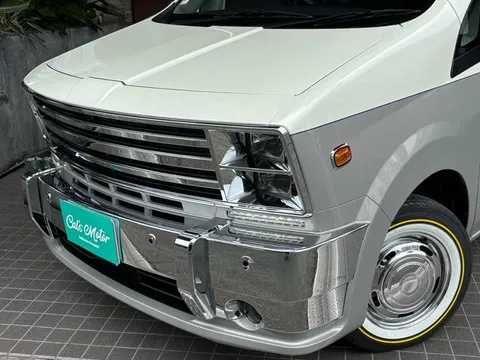 Nissan Vanette