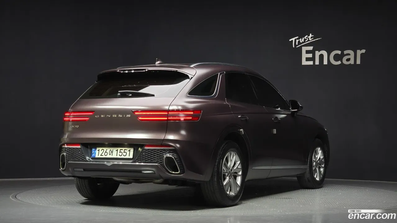 Genesis GV70