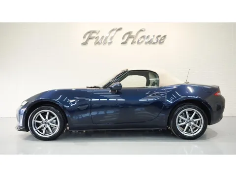 Mazda MX-5 (Roadster)