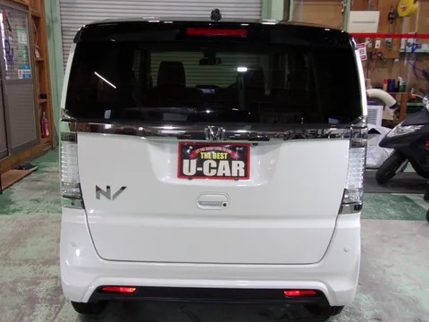 Honda N-BOX Slash