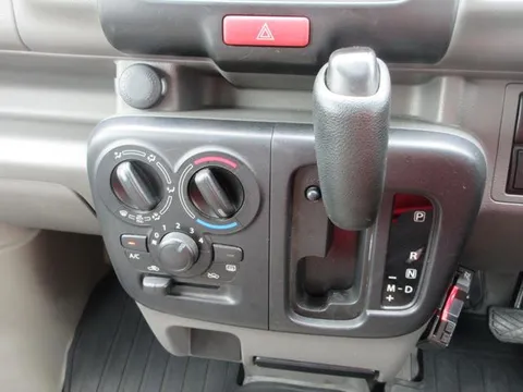 Nissan Clipper