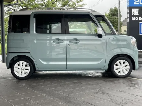 Suzuki Spacia
