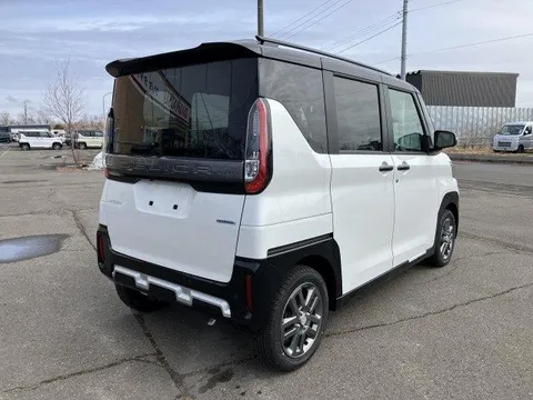 Mitsubishi Delica Mini