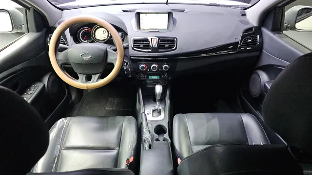 Renault SM3