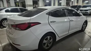 Hyundai Elantra (Avante)