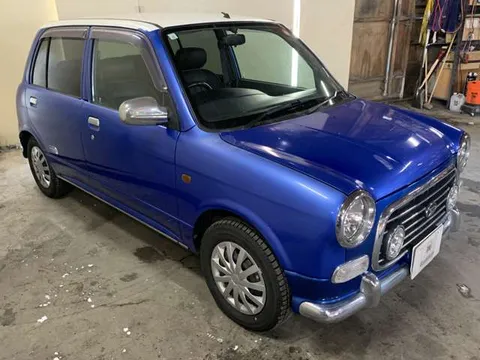 Daihatsu Mira Gino