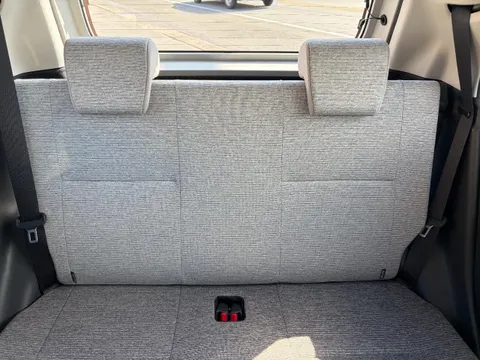 Daihatsu Mira Tocot