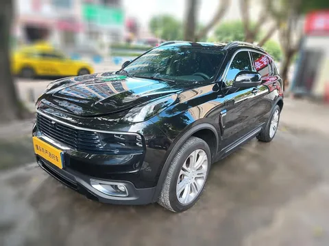 Lynk & Co 01