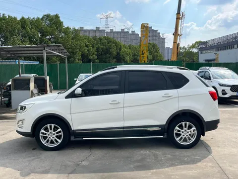 Baojun 560