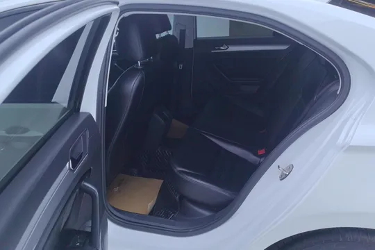 Volkswagen Lamando