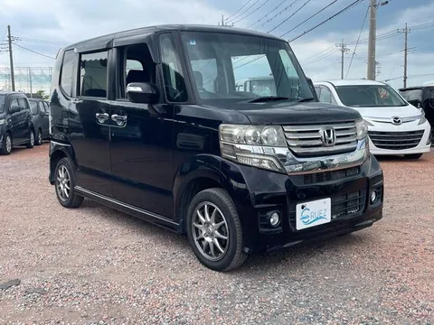 Honda N-BOX Custom