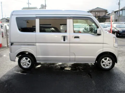 Nissan Clipper