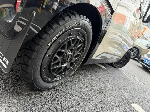 Mitsubishi Delica Mini