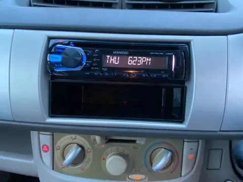 Subaru R2