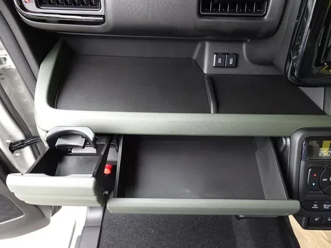 Suzuki Spacia Gear