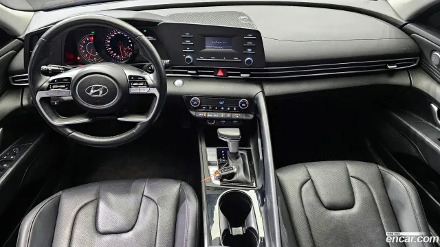 Hyundai Elantra (Avante)