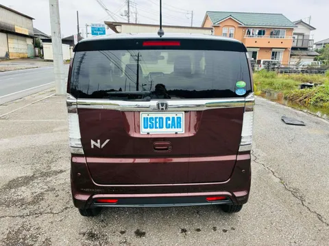 Honda N-BOX Slash