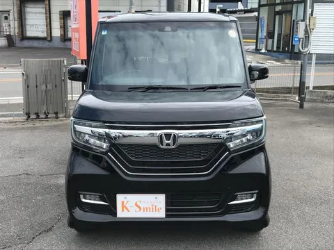 Honda N-BOX Custom