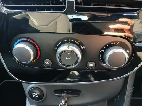 Renault Lutecia