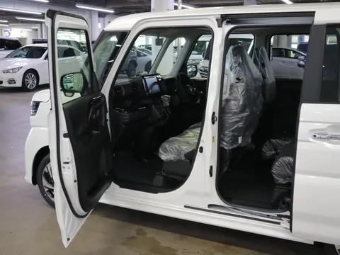 Suzuki Spacia Custom