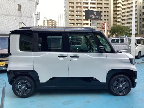Mitsubishi Delica Mini