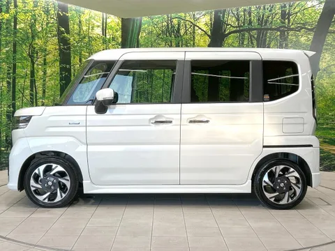 Suzuki Spacia Custom