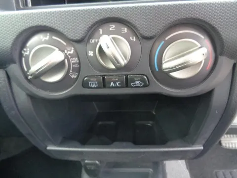 Nissan KIX