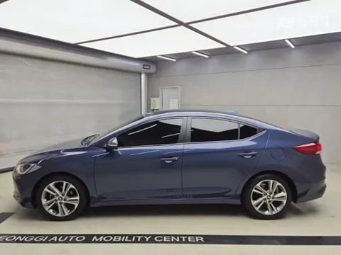 Hyundai Elantra (Avante)