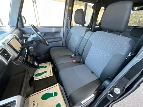 Toyota Pixis Mega
