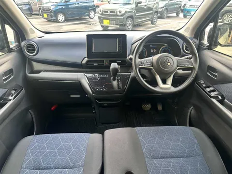 Mitsubishi eK X