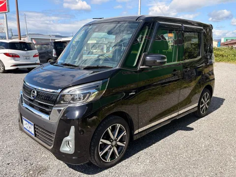 Nissan Dayz Roox