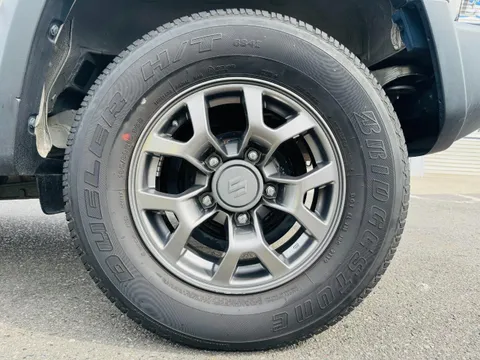 Suzuki Jimny Sierra