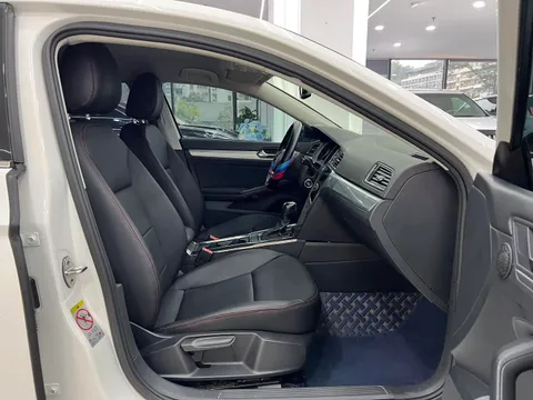 Volkswagen Lamando