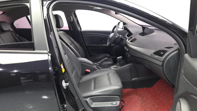 Renault SM3