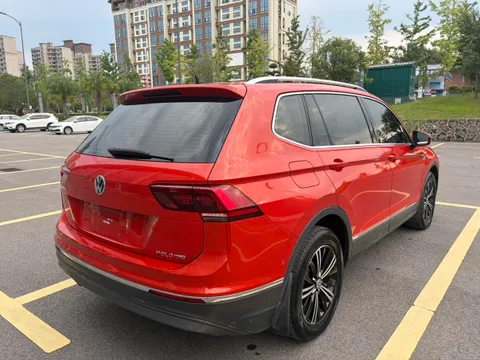 Volkswagen Tiguan L