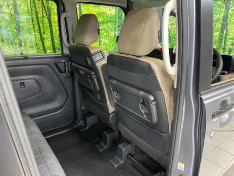 Mitsubishi Delica Mini