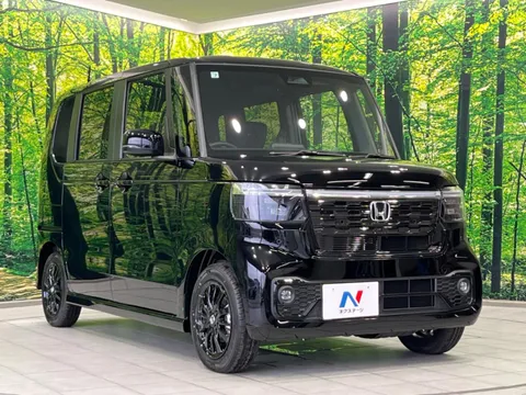 Honda N-BOX Custom