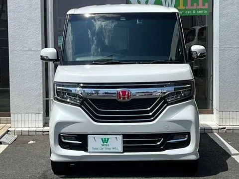 Honda N-BOX Custom