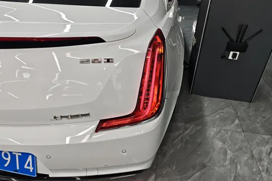 Cadillac XTS
