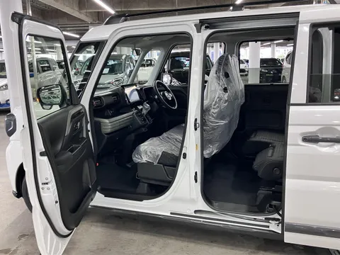 Suzuki Spacia Gear