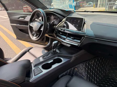 Cadillac CT4