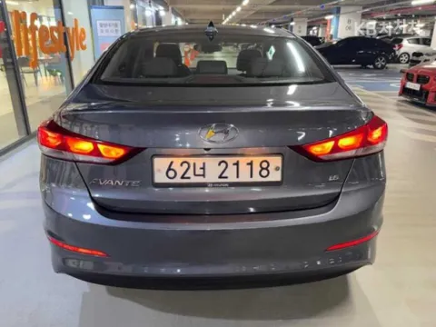 Hyundai Elantra (Avante)