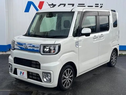 Toyota Pixis Mega