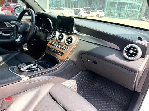 Mercedes-Benz Mercedes-Benz GLC