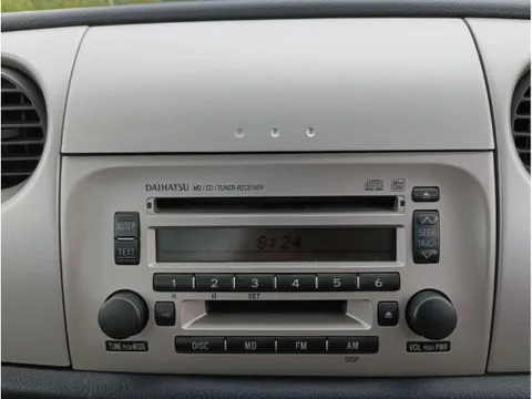 Daihatsu Mira Gino