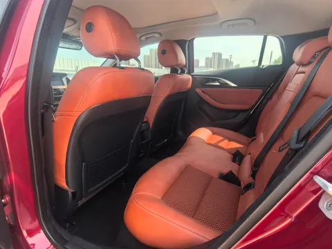 Infiniti QX30
