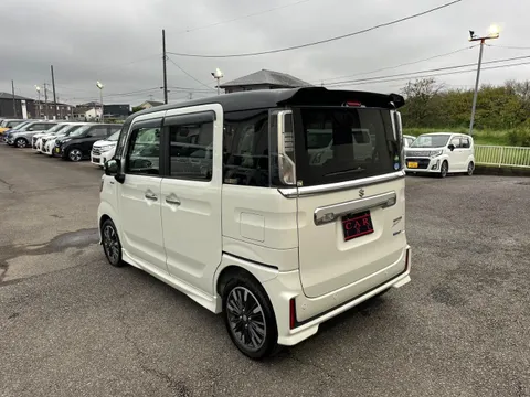 Suzuki Spacia Custom